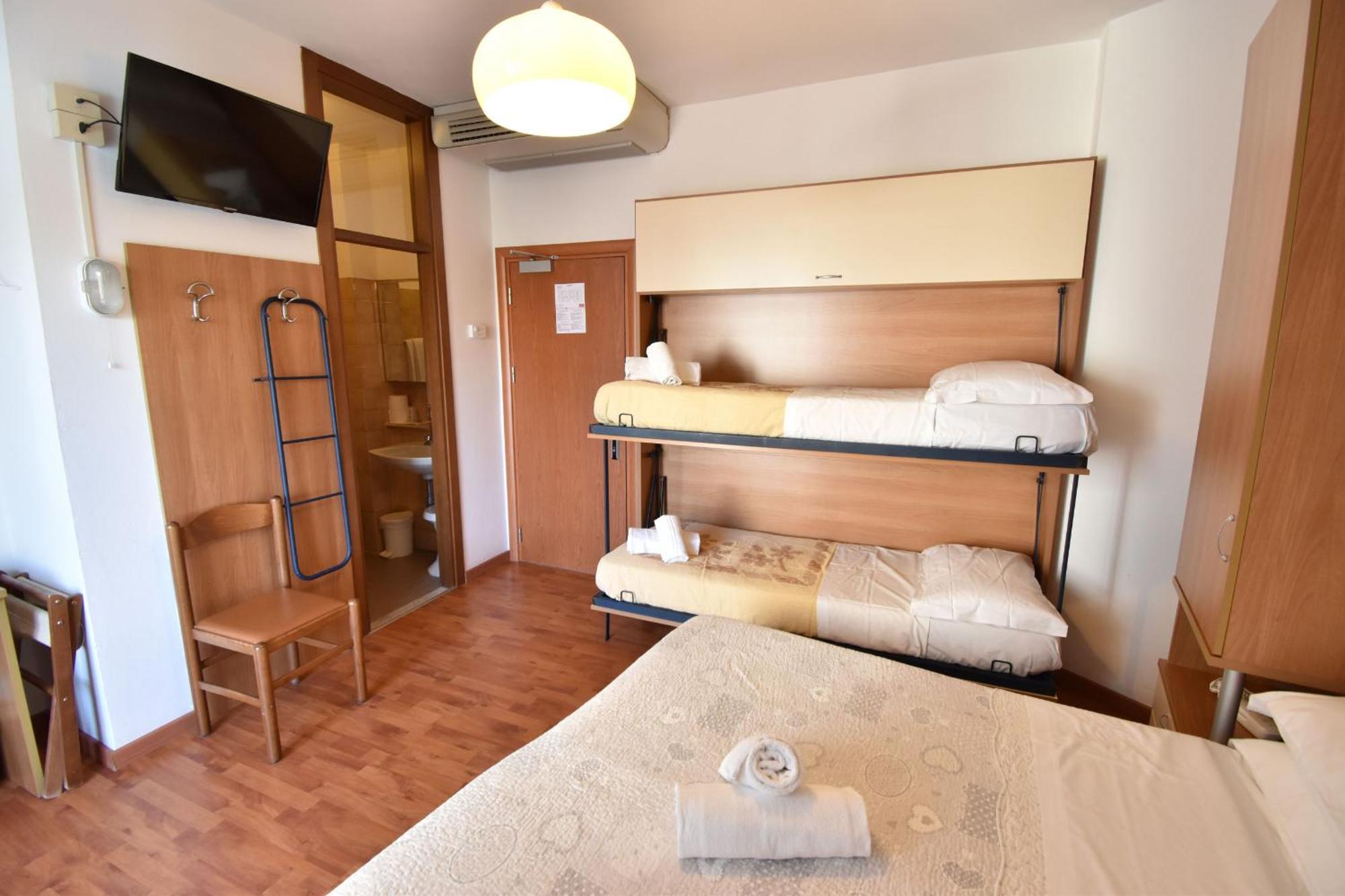 Hotel Galles Jesolo Exterior photo